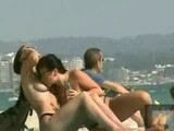 On cherche du porno sur la plage